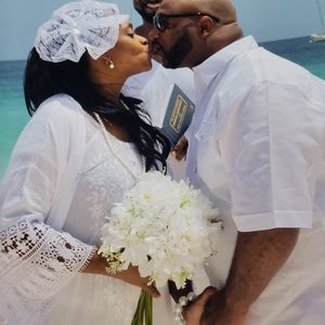 Meet your Posher, Shirley